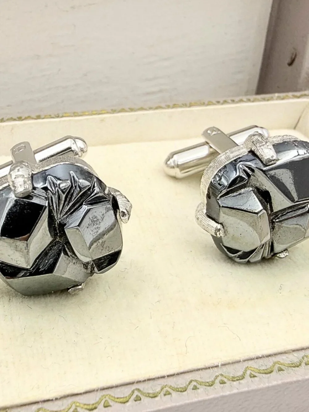 Swank Signed MCM Gray Glass Abstract Geometric Silver Plate Brutalist Cufflinks
